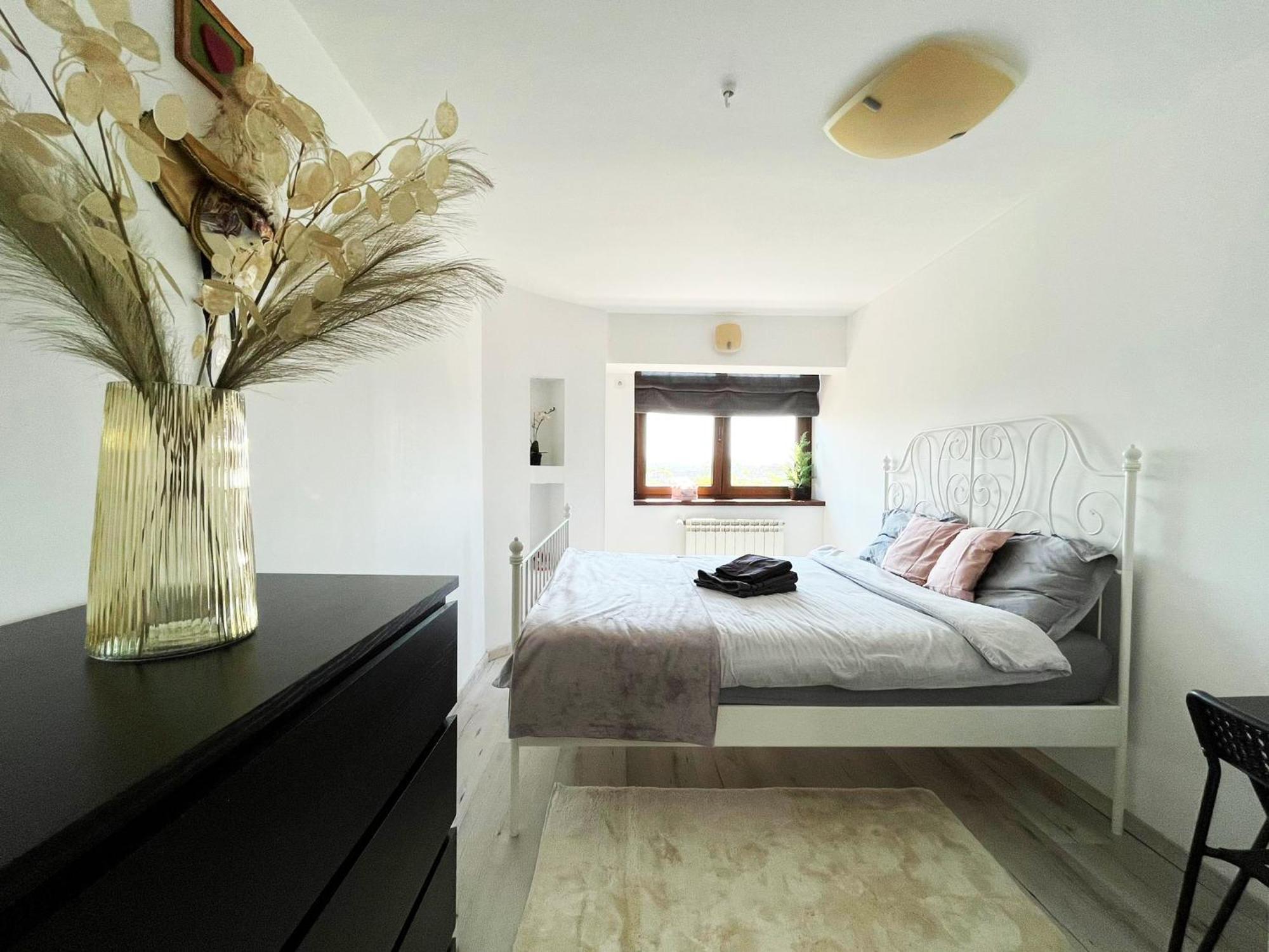 City Center Privat-Sauna Familyconcept Iasi Exteriör bild
